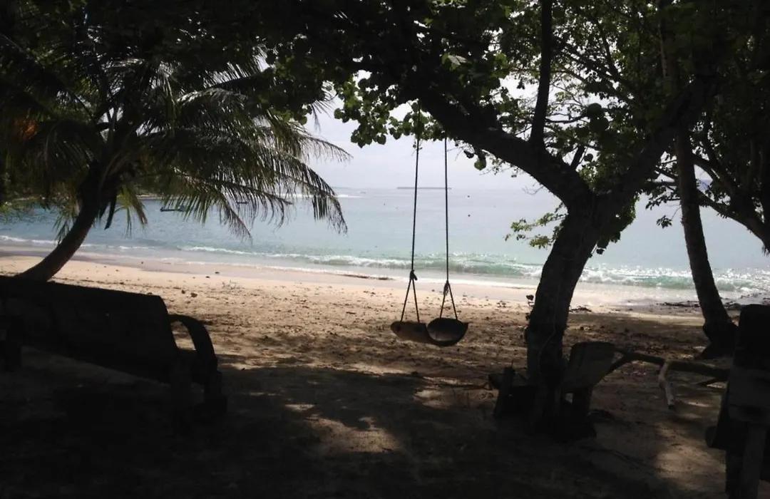 Surf Homestay Katiet Surfing Barrrels Short Motorcycle Only Minute From Our Places Bintang Wave,Lance Wave,Hts Wave,Monkeywave-1