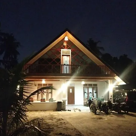 Surf Homestay Katiet Surfing Barrrels Short Motorcycle Only Minute From Our Places Bintang Wave,Lance Wave,Hts Wave,Monkeywave-3